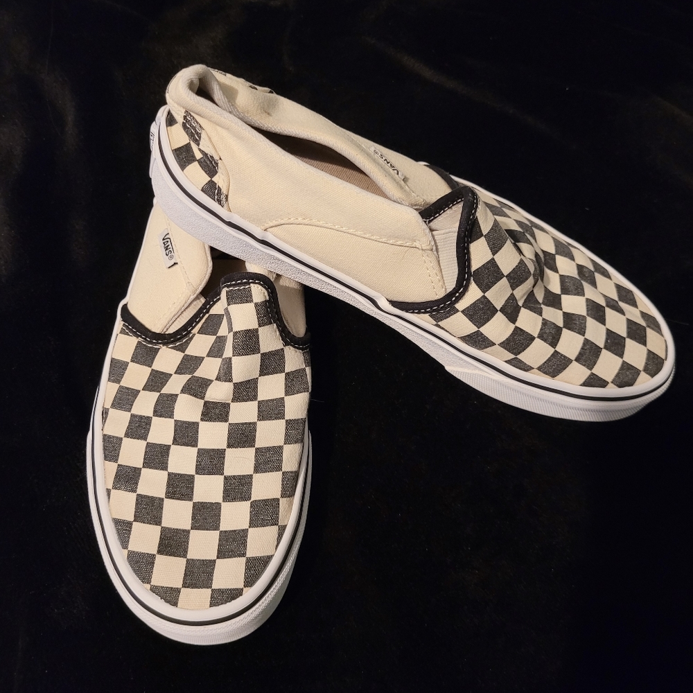 Size 8.5 vans